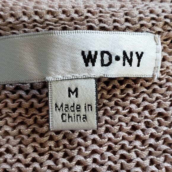 🔹️WD.NY Tan Knit Lightweight Dolman Sleeve Sweater Medium - Picture 6 of 8